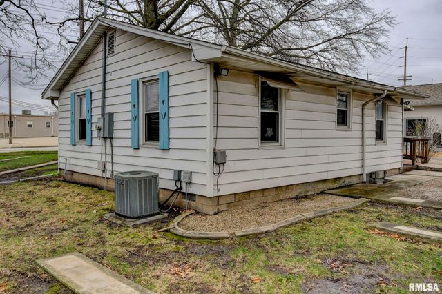 417 N Cheney Street, Taylorville, IL 62568