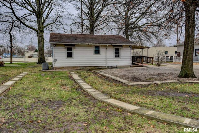 417 N Cheney Street, Taylorville, IL 62568