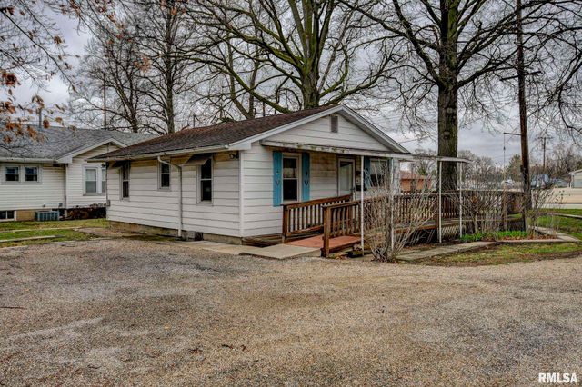 417 N Cheney Street, Taylorville, IL 62568