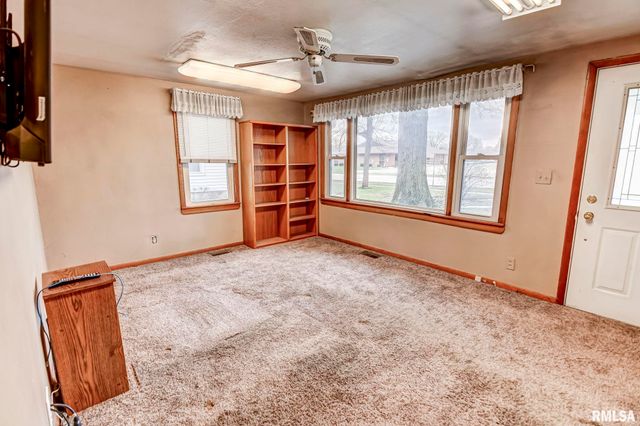 417 N Cheney Street, Taylorville, IL 62568