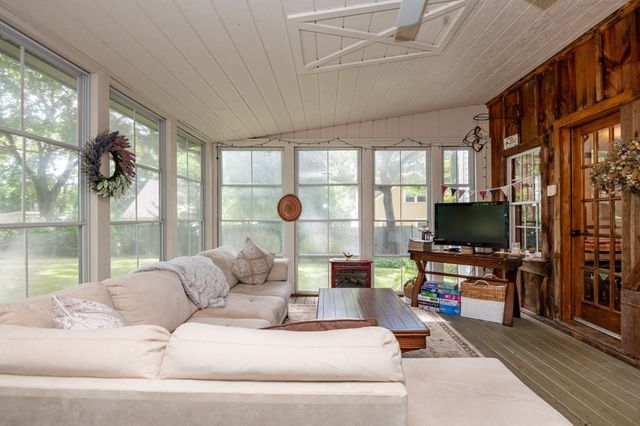 67 Cross St, Rowley, MA 01969