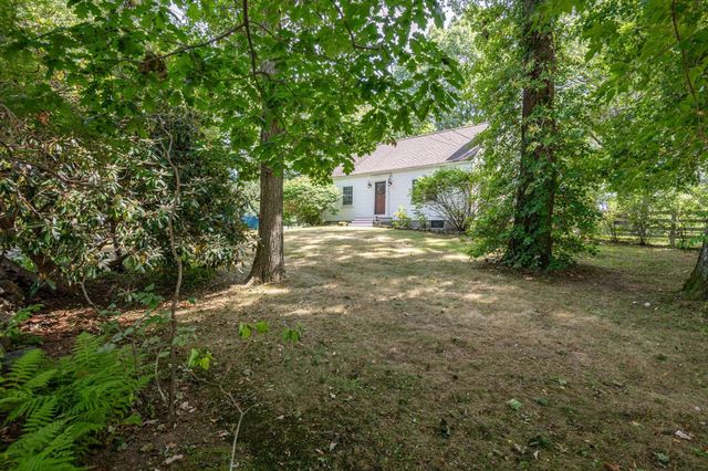 67 Cross St, Rowley, MA 01969