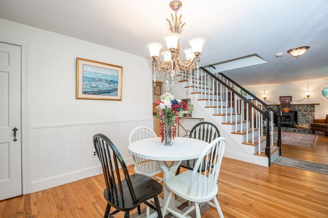 67 Cross St, Rowley, MA 01969