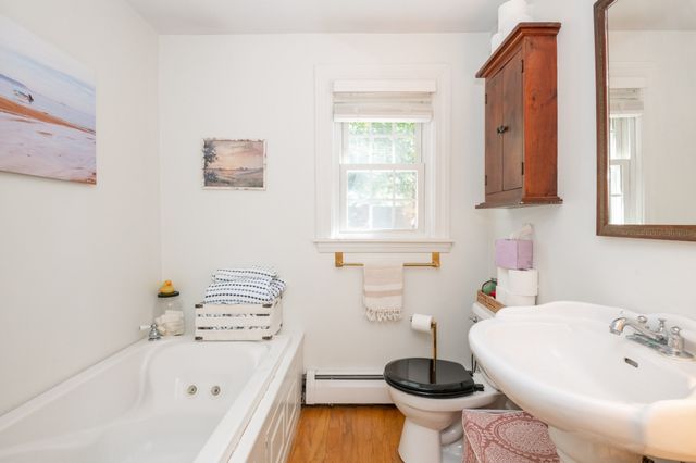 67 Cross St, Rowley, MA 01969