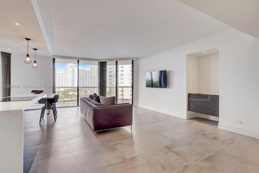 20191 E Country Club Drive 802, Aventura, FL 33180