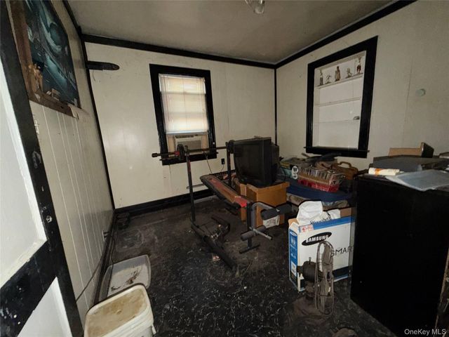 827 Pine Street, Brooklyn, NY 11208
