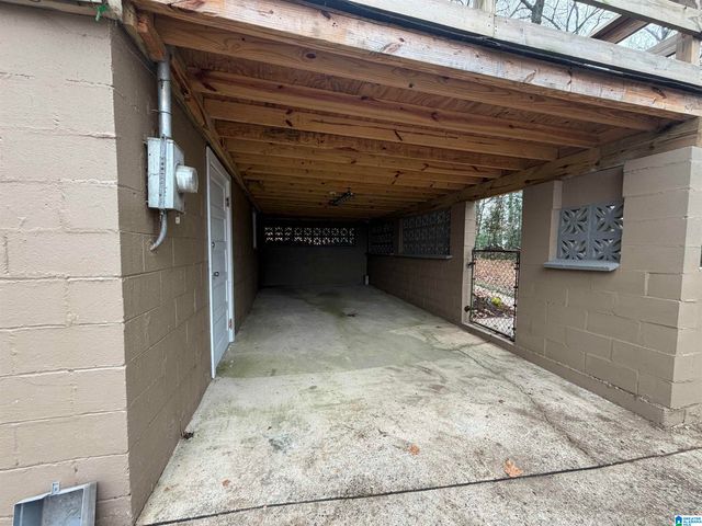 300 JOAN AVENUE, Birmingham, AL 35215