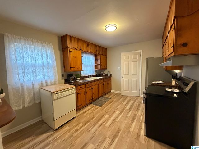 300 JOAN AVENUE, Birmingham, AL 35215