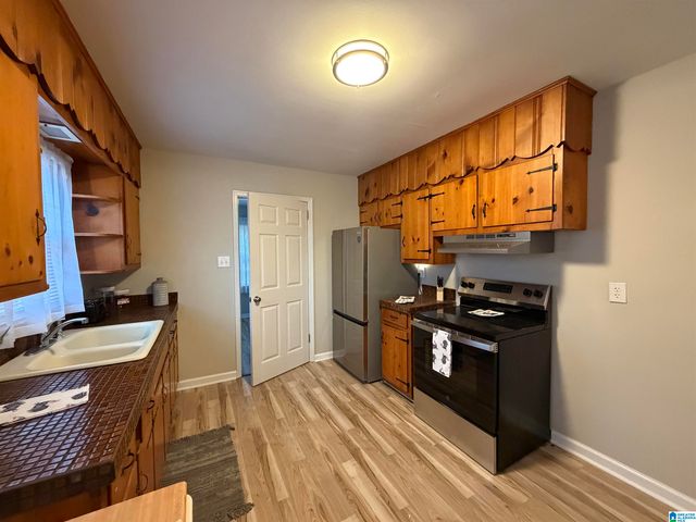 300 JOAN AVENUE, Birmingham, AL 35215