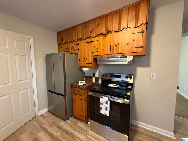 300 JOAN AVENUE, Birmingham, AL 35215