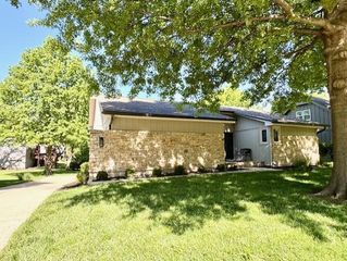 6528 Bradshaw Street, Shawnee, KS 66216