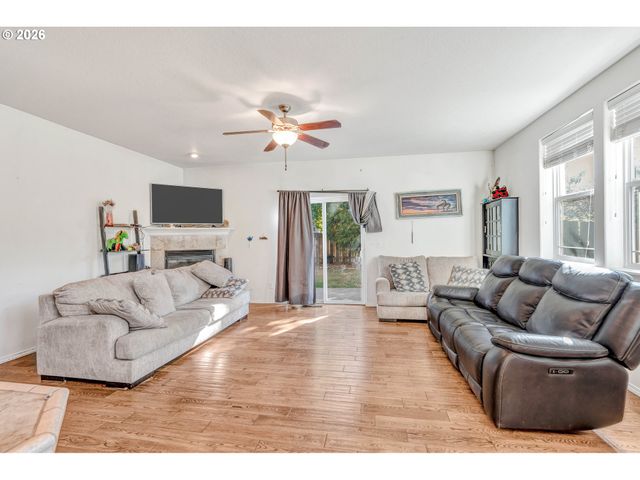 2278 Se 171ST Ave, Portland, OR 97233