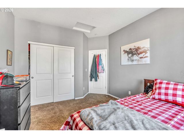 2278 Se 171ST Ave, Portland, OR 97233