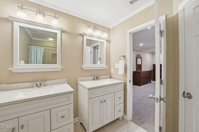 4901 Willowtree Lane, Clayton, NC 27520