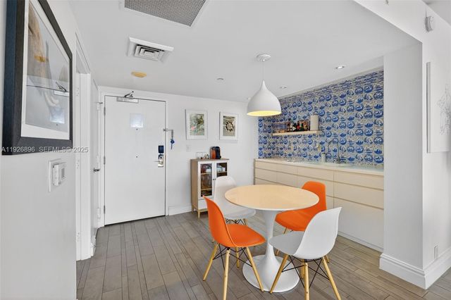 1100 West Ave 624, Miami Beach, FL 33139