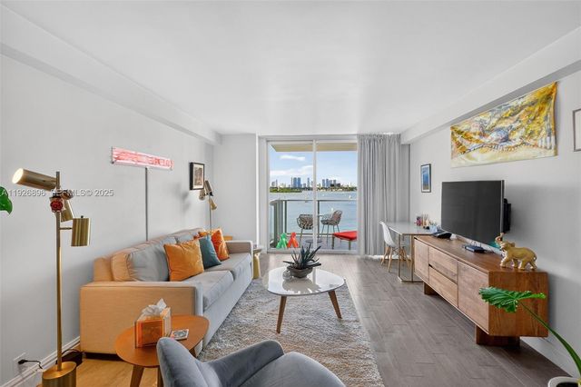 1100 West Ave 624, Miami Beach, FL 33139