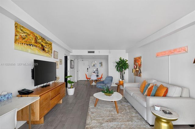 1100 West Ave 624, Miami Beach, FL 33139