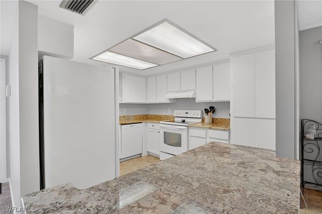 75 Saint Andrews BLVD A100, Naples, FL 34113