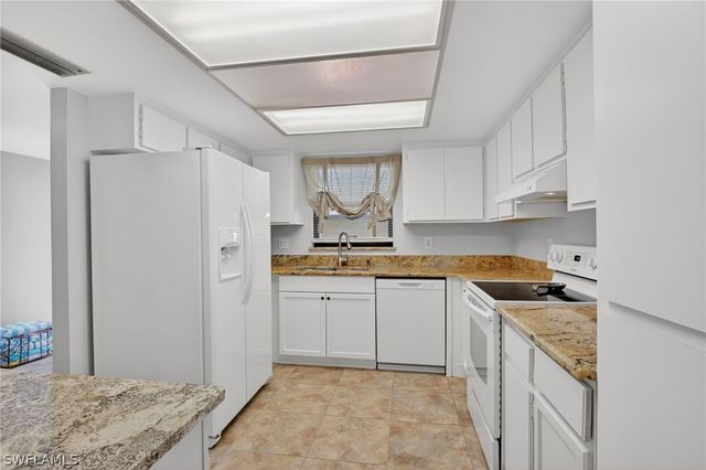 75 Saint Andrews BLVD A100, Naples, FL 34113