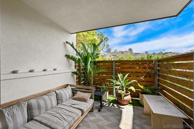 1650 S El Camino Real 102, Encinitas, CA 92024