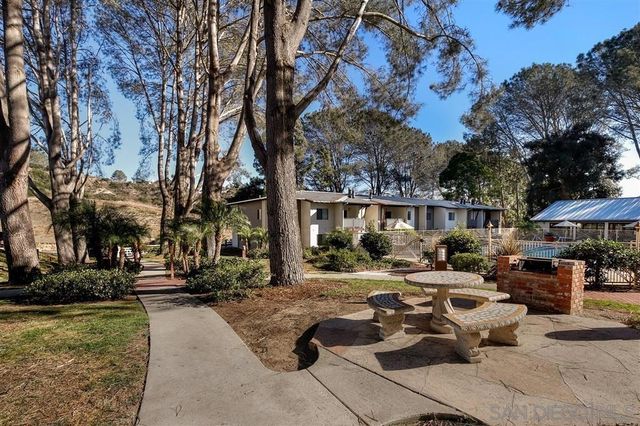 1650 S El Camino Real 102, Encinitas, CA 92024