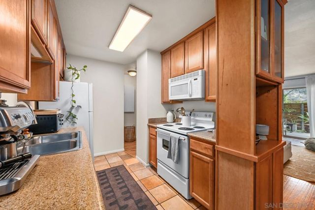 1650 S El Camino Real 102, Encinitas, CA 92024
