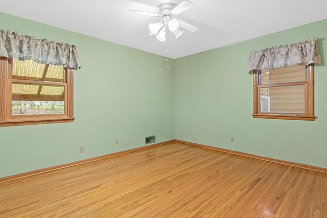 1244 Skillman Avenue W, Roseville, MN 55113