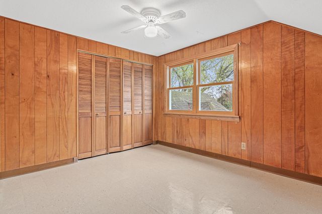 1244 Skillman Avenue W, Roseville, MN 55113