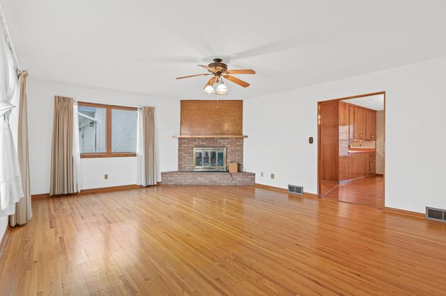 1244 Skillman Avenue W, Roseville, MN 55113