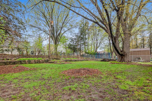 1244 Skillman Avenue W, Roseville, MN 55113