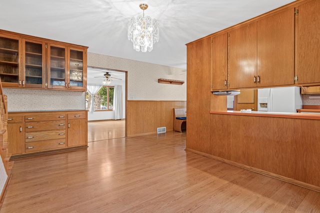 1244 Skillman Avenue W, Roseville, MN 55113