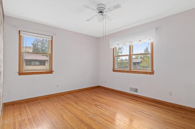 1244 Skillman Avenue W, Roseville, MN 55113