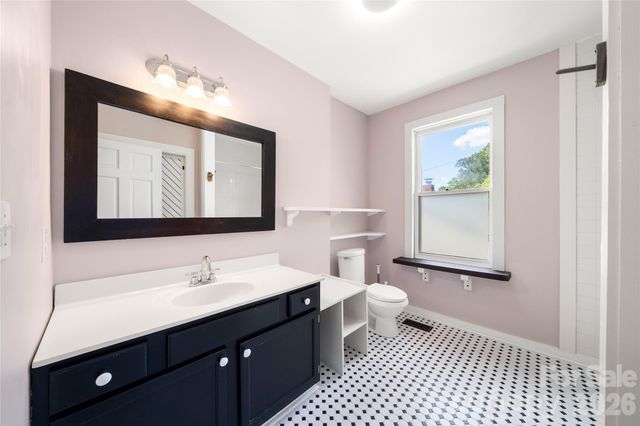 101 Olney Road, Asheville, NC 28806