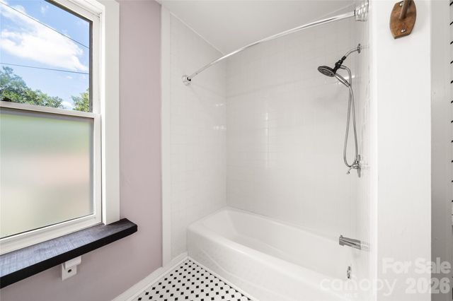 101 Olney Road, Asheville, NC 28806