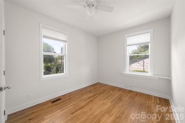 101 Olney Road, Asheville, NC 28806