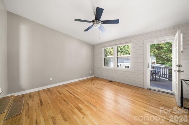 101 Olney Road, Asheville, NC 28806