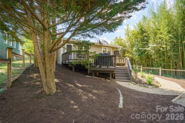 101 Olney Road, Asheville, NC 28806