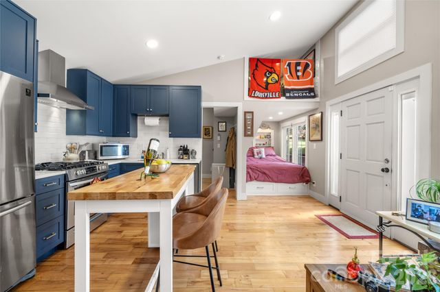 101 Olney Road, Asheville, NC 28806