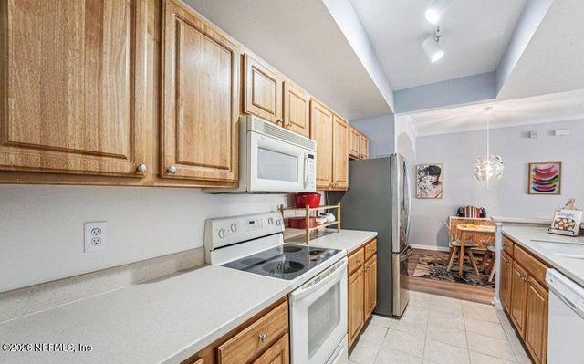 10075 GATE Parkway 2203, Jacksonville, FL 32246