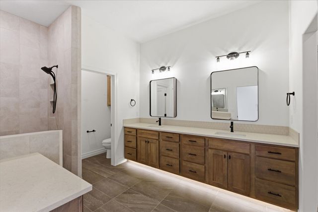 16705 W Hickory Ct, Goddard, KS 67052