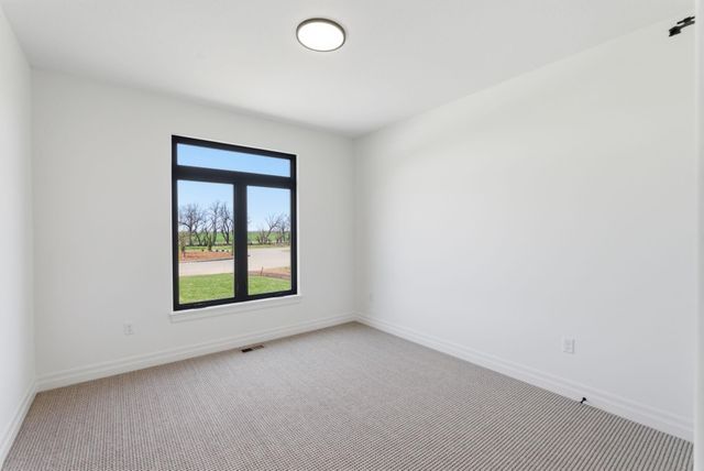 16705 W Hickory Ct, Goddard, KS 67052