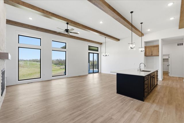 16705 W Hickory Ct, Goddard, KS 67052