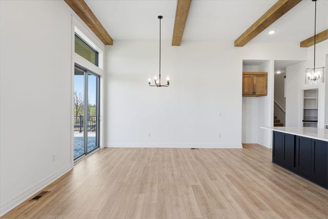 16705 W Hickory Ct, Goddard, KS 67052