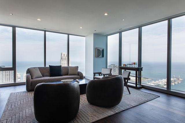 363 E Wacker Drive 5505, Chicago, IL 60601