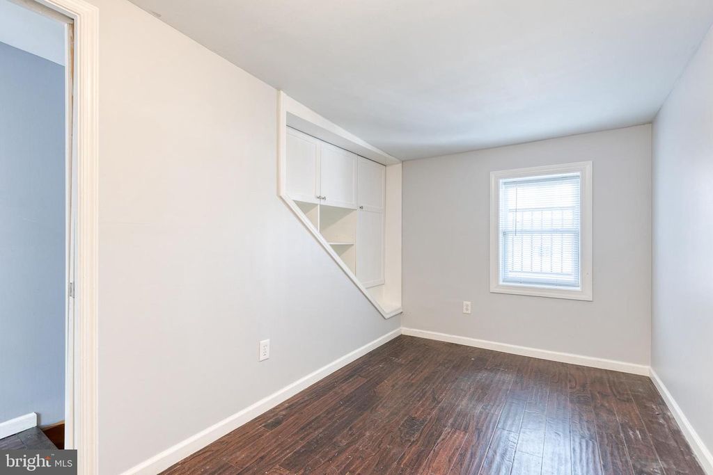 Image 22 of property listing at 302 S DUNCAN ST, Baltimore, MD 21231