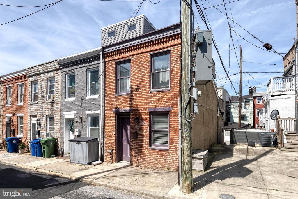 Image 28 of property listing at 302 S DUNCAN ST, Baltimore, MD 21231