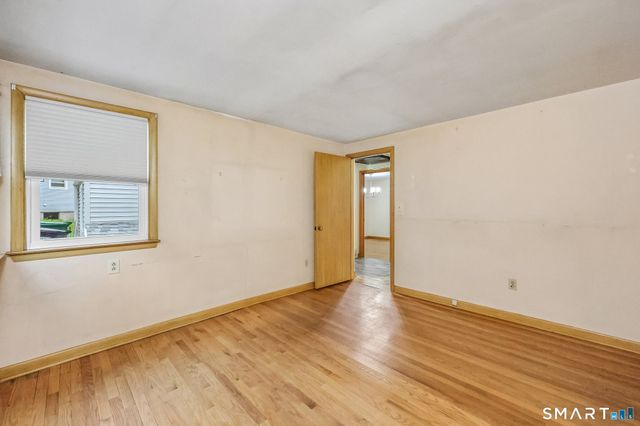 6 Anne Avenue, Seymour, CT 06483