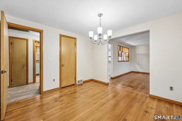 6 Anne Avenue, Seymour, CT 06483