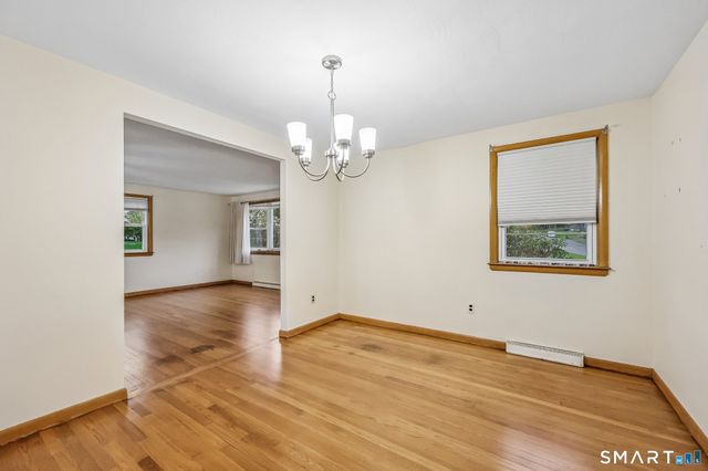 6 Anne Avenue, Seymour, CT 06483
