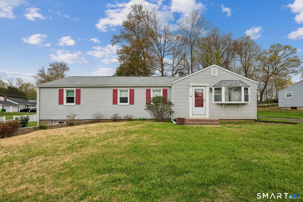 6 Anne Avenue, Seymour, CT 06483